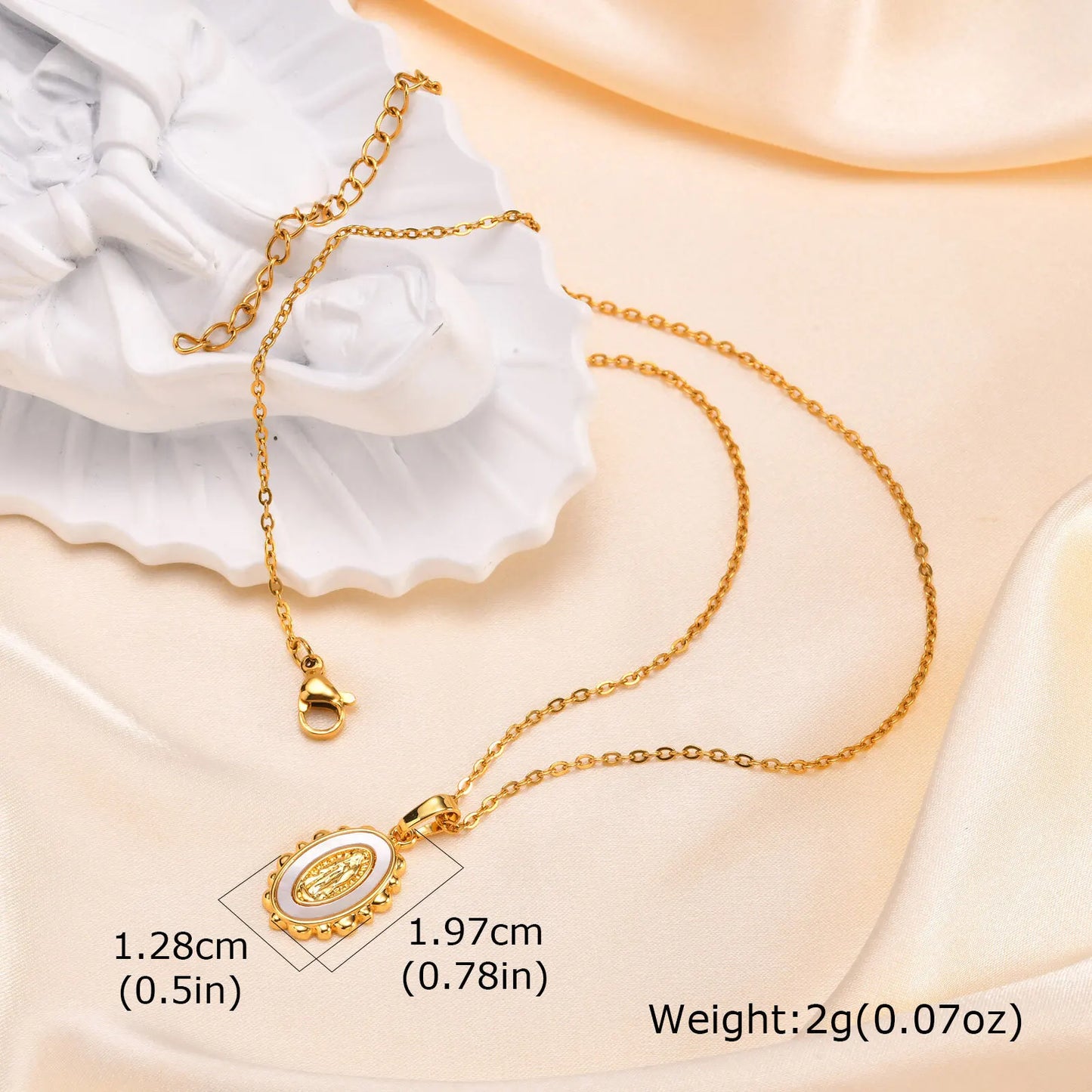 Collar de la Virgen · Acabado Dorado Premium